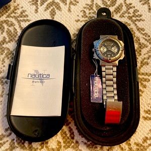 Nautica water resistance wristwatch with indiglo night light